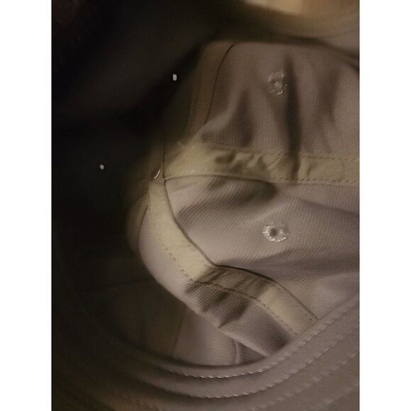 Salt Life "Live Salty". Grey Hook & Loop Closure/ Baseball Cap Style Nwt New - Picture 5 of 5